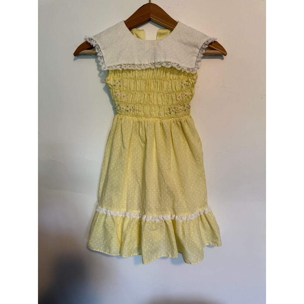 Vintage 82 Shirred girls sun dress embroidered flowers lace trim collar no tags